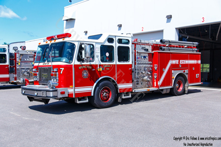 Engine 7 - 2001 E-One Cyclone II/Superior