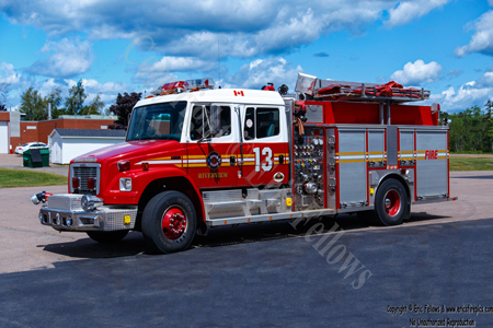 Engine 13 - 2002 Freightliner/Metalfab