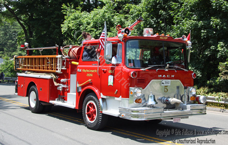 Engine 5 - 1972 Mack CF