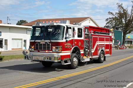 Engine-Tanker 126 - 2010 Ferrara Intruder II