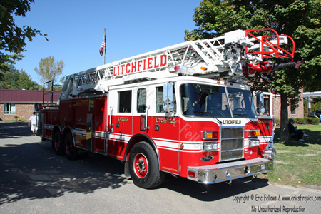 Ladder 1 - 2001 Pierce Dash