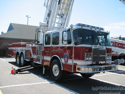 Ladder 2 - 2007 E-One Cyclone