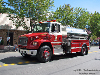 Tanker 8 - 2002 Freightliner/4-Guys