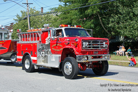 Goshen W-33 - 1988 GMC/Saulsbury
