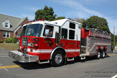 Engine 11 - 2003 Sutphen