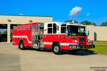 Engine 841 - 2002 Pierce Quantum