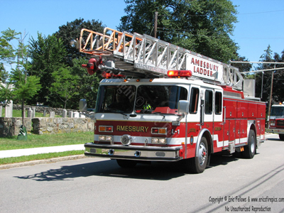 Former Ladder 1 - 1994 E-One Hurricane