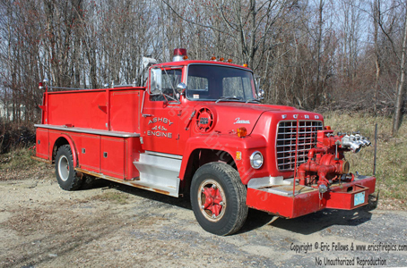 Former 4 Engine 4 - 1971 Ford / Farrar