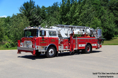Former 4 Tower Ladder 1 - 1974 Mack CF / Baker