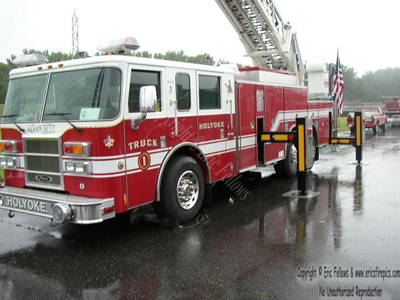 Truck 3 - 2002 Pierce Dash 105'