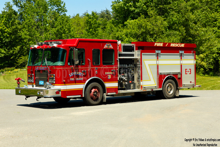 21 Engine 3 - 2009 Spartan / Rosenbauer