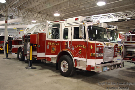 Ladder 3 - 2009 Pierce Arrow XT