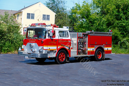 Former Engine 7 - 1975 Mack CF