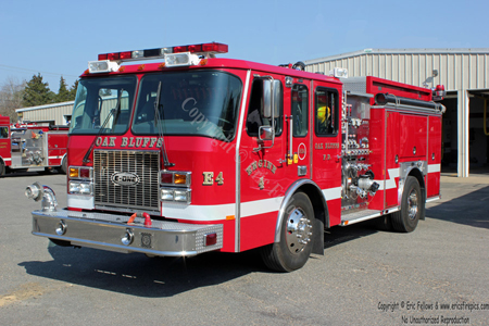 Engine 524 - 2003 E-One Cyclone