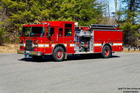 29 Engine 1 - 2000 Pierce Saber