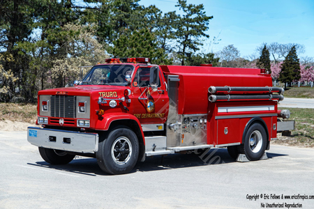 Former Tanker 484 - 1987 GMC / Maxim