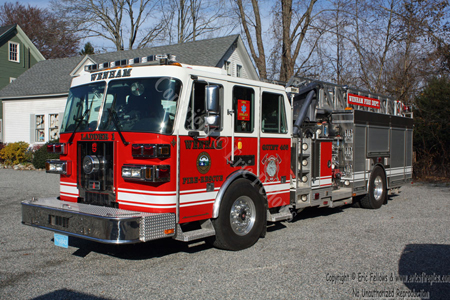 Ladder 1 - 2006 Sutphen Monarch