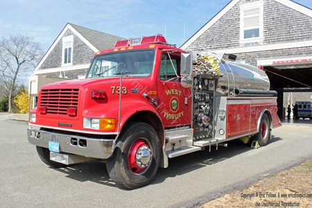 Tanker 733 - 2000 International / US Tanker