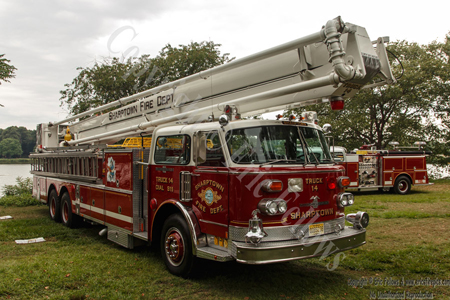 Former 1980 American LaFrance Century 85' Snorkel