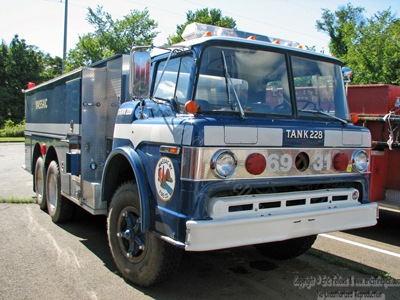 1974 Ford C / 1988 Pierce Refurb Tanker 228