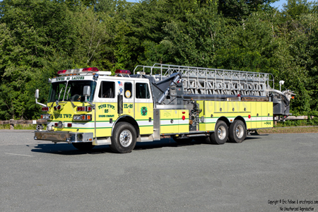 1994 Sutphen T-100 Tower Ladder 85